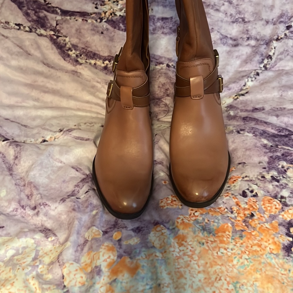 Tall brown boots - Picture 6 of 11